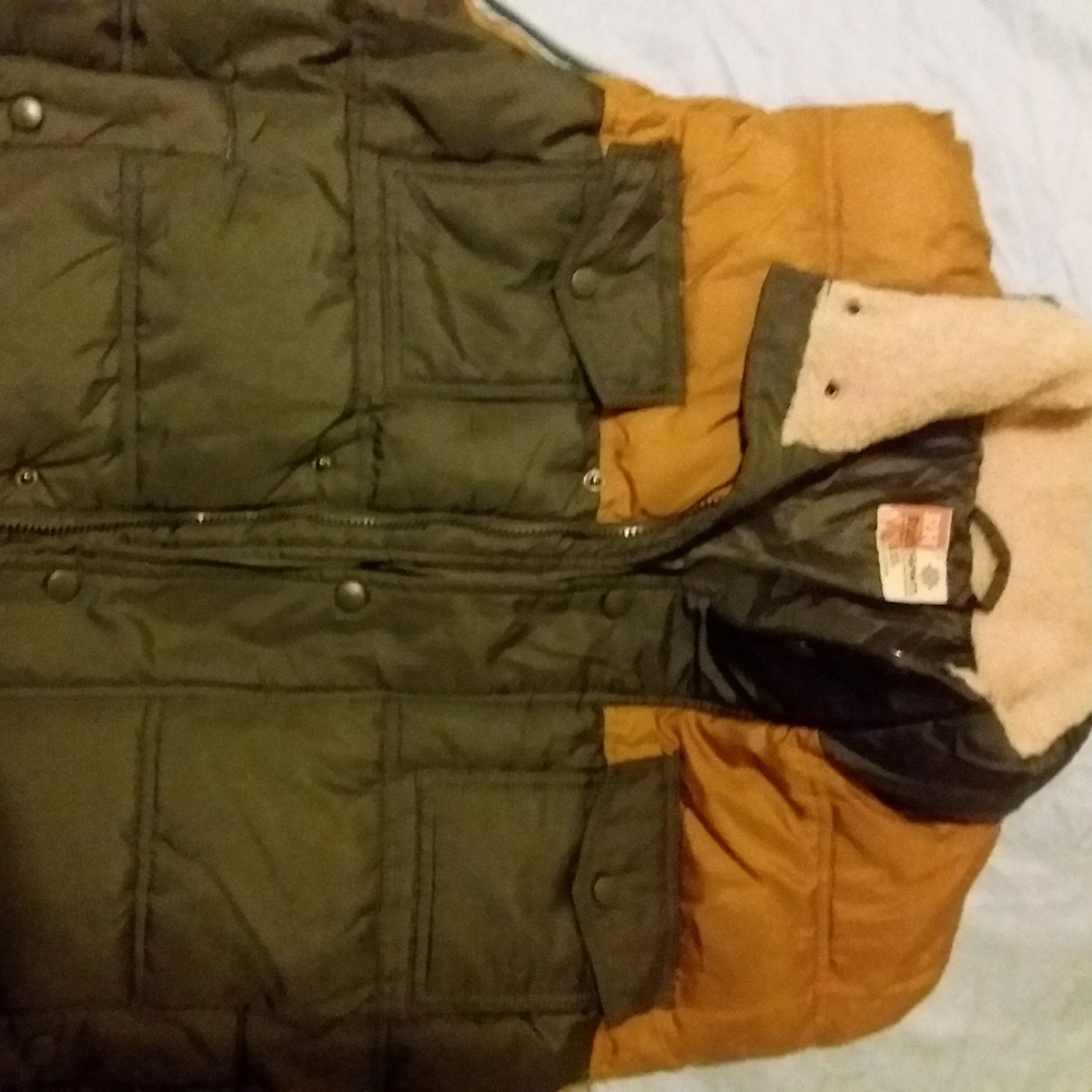 Ruff hewn vest - Picture 1 of 1